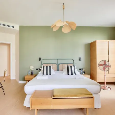 Grande Terrasse, Climatisation, 3 Chambres, Marais Apartment Paris
