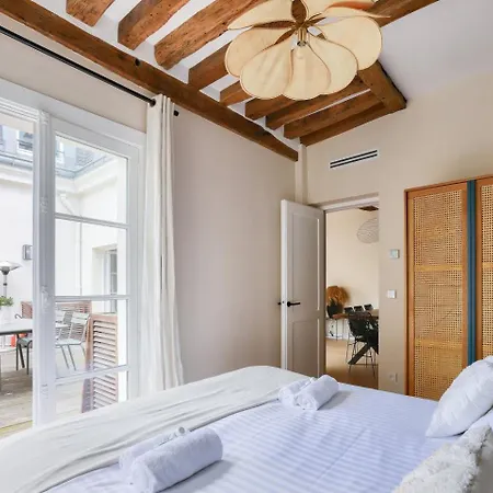 Apartment Grande Terrasse, Climatisation, 3 Chambres, Marais *