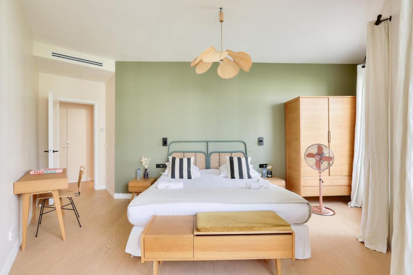 Grande Terrasse, Climatisation, 3 Chambres, Marais Apartment Paris